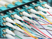 Y manmano na Benetanon y Cable Optic Fiber na sagan
