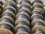 Un guinin y Cable Optic na Bulk Fiber: Tinungo, y uig, yan ufao